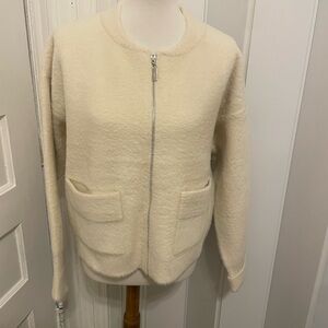 Cyrus Cream zip sweater